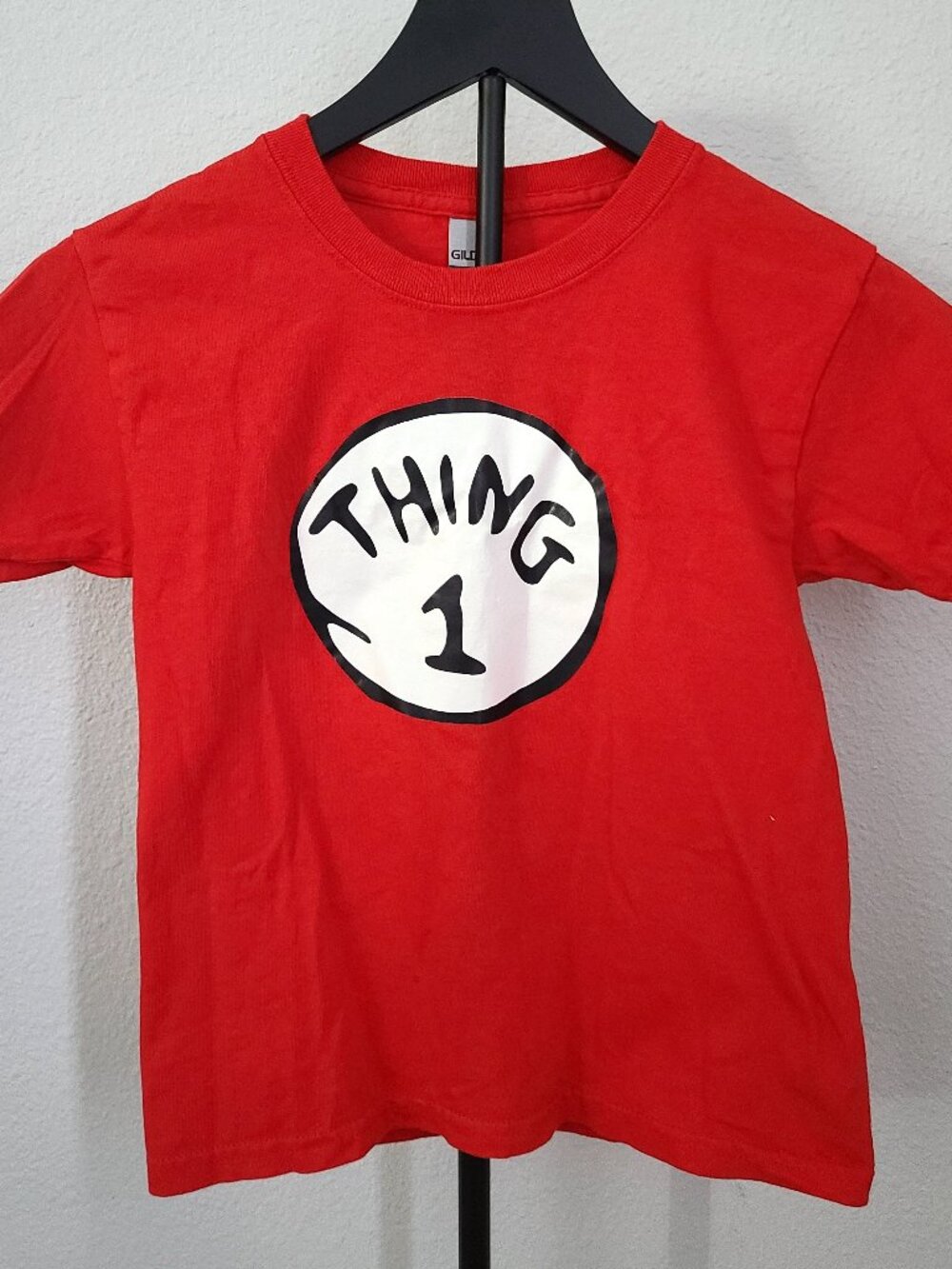 Dr. Seuss Thing 1 Red Graphic Gildan Short Sleeve T-Shirt Size Youth XS